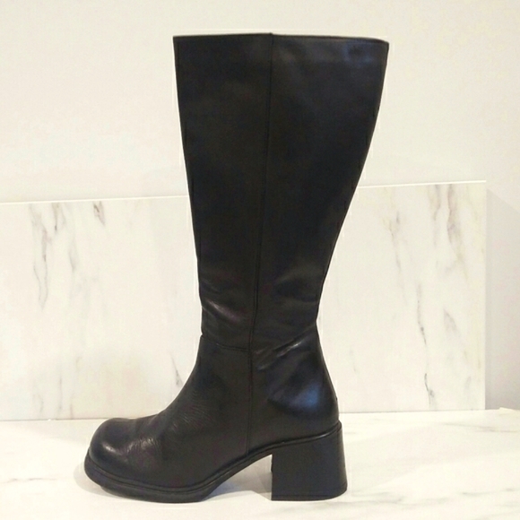Vintage 90's Chunky Block Heel Square Toe Tall Black Leather Boots - Picture 7 of 16